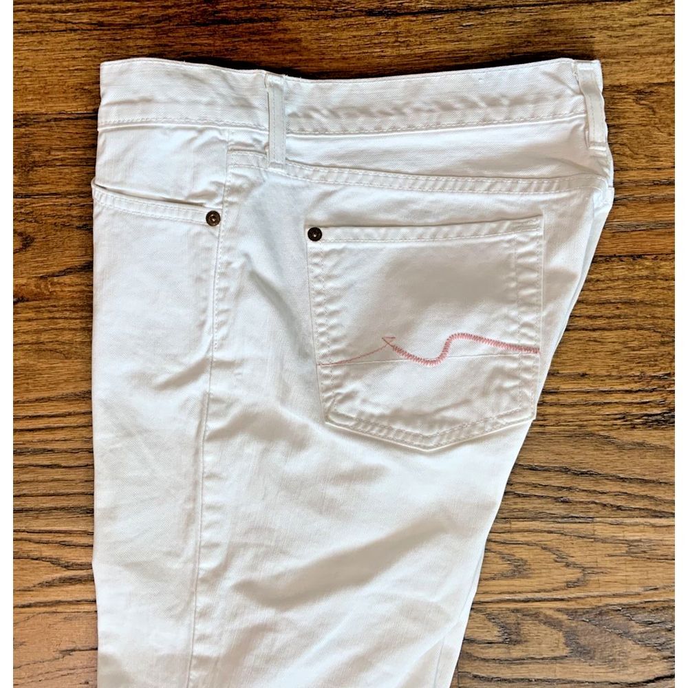 7 For All Mankind Jeans Women *30 White Denim Cropped Embroidery 3" cuff USA - Picture 6 of 13